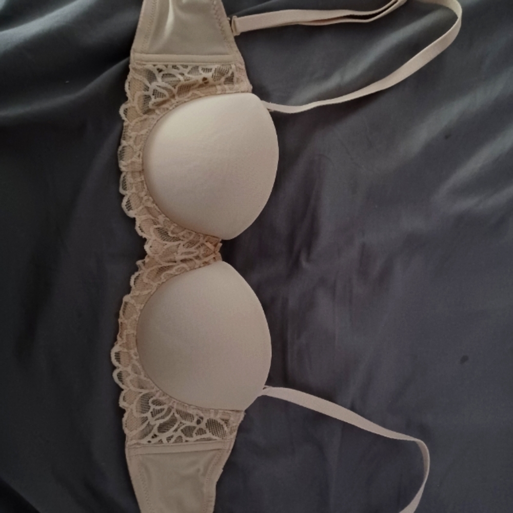Nude bra